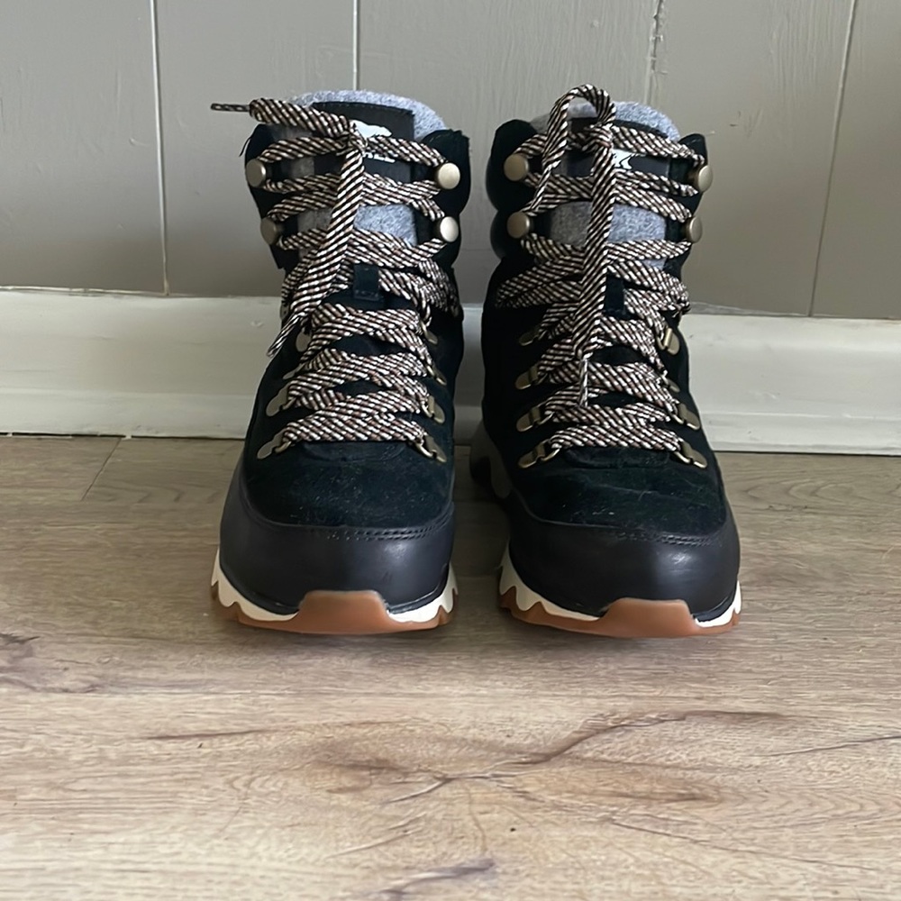 Sorel Kinetic Conquest boot